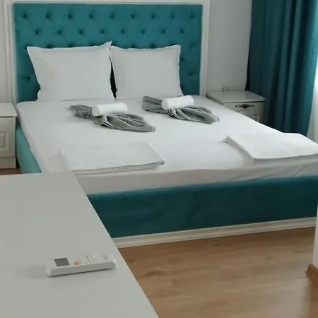 Aria Complex 3*